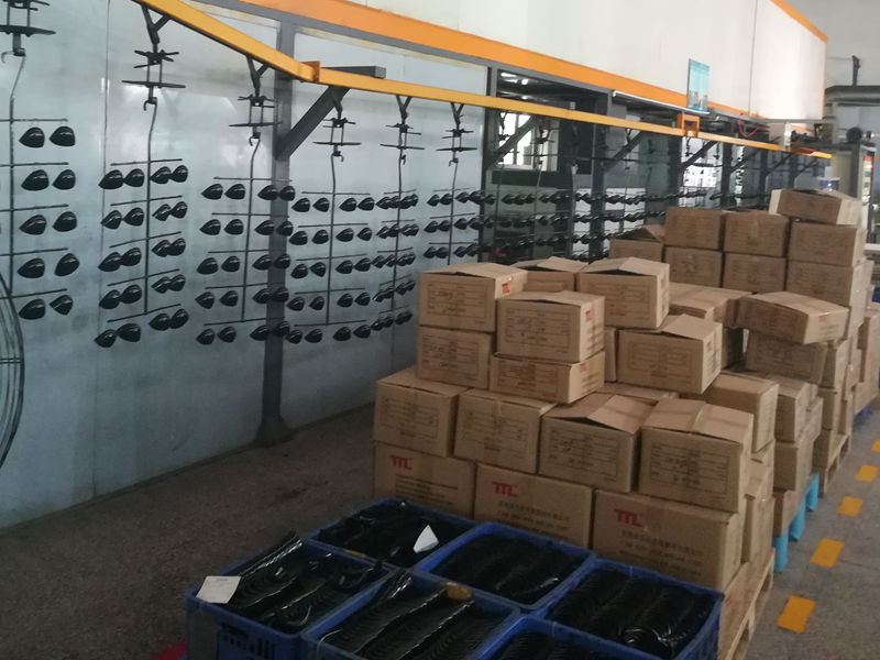 水性陶瓷漆靜電噴槍_自動靜電噴涂設備